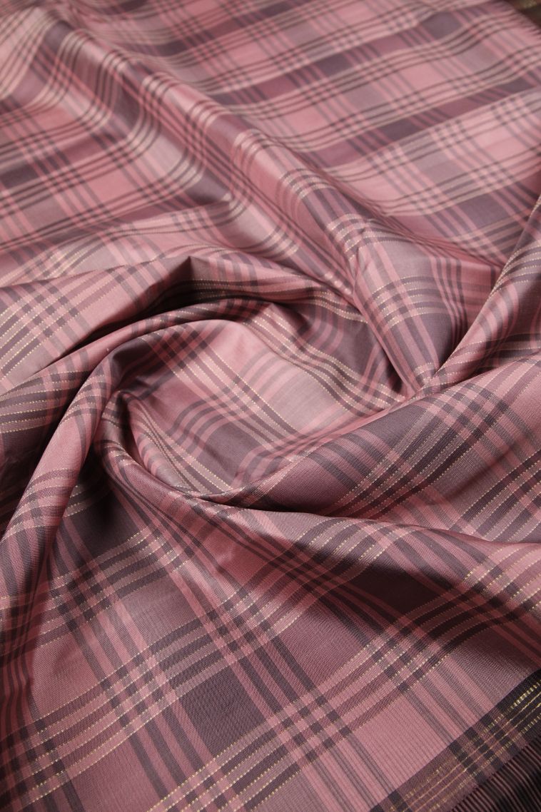 Lotus Pink Kanchipuram Silk Sarees with Gold Zari Checks view 4