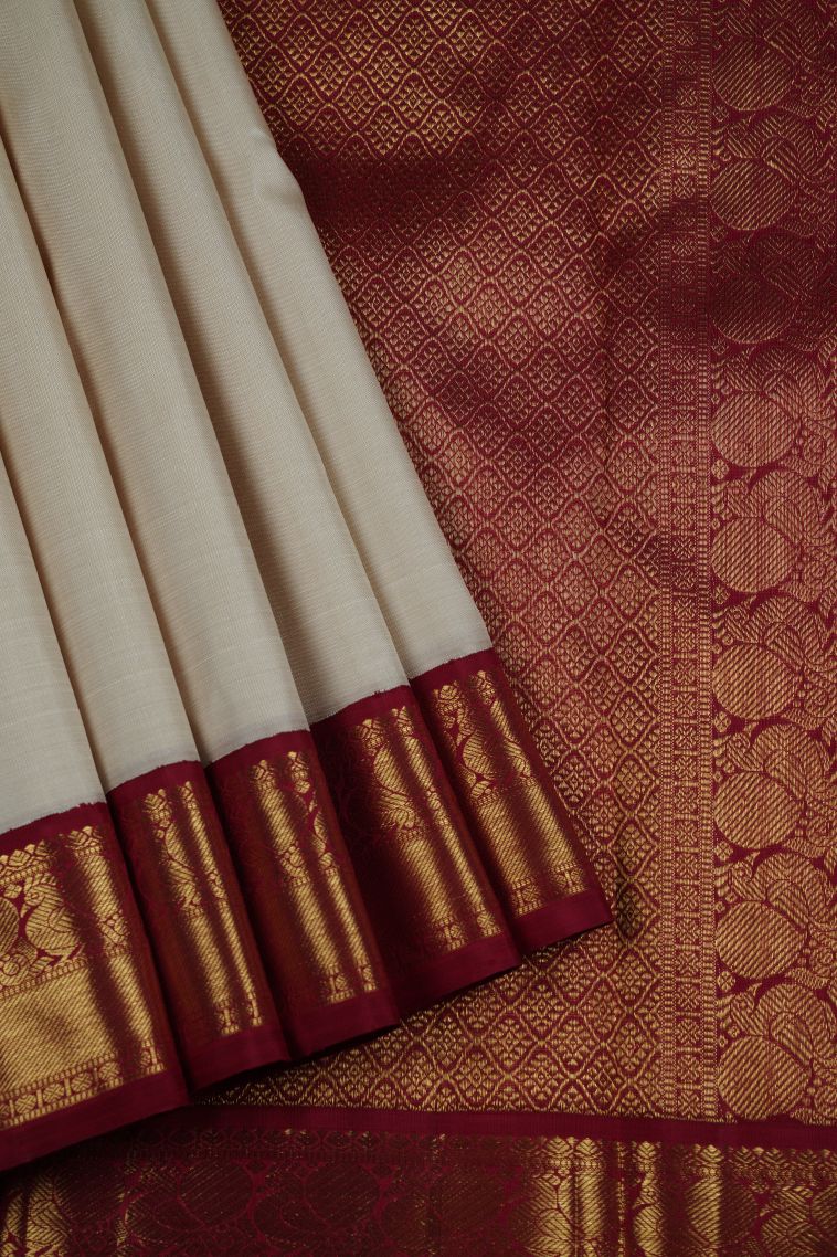 Beige Kanchipuram Silk Sarees with Gold Zari Plain view 1