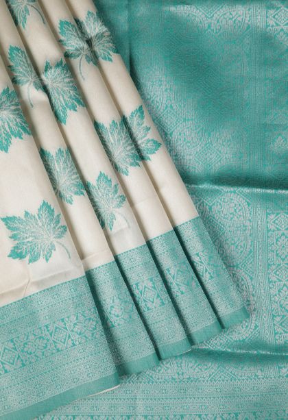 Chiffon White Apoorva Silk Sarees with Silver Zari Buttis (small Dots Or Motifs)