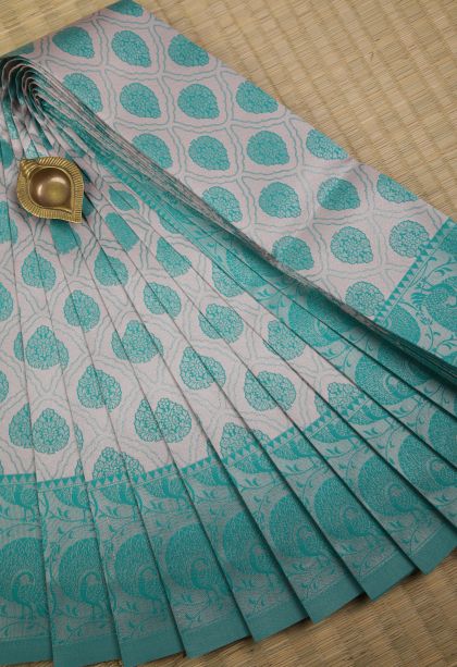 Crepe Pink Visiri Madippu Silk Sarees with Silver Zari Floral Patterns