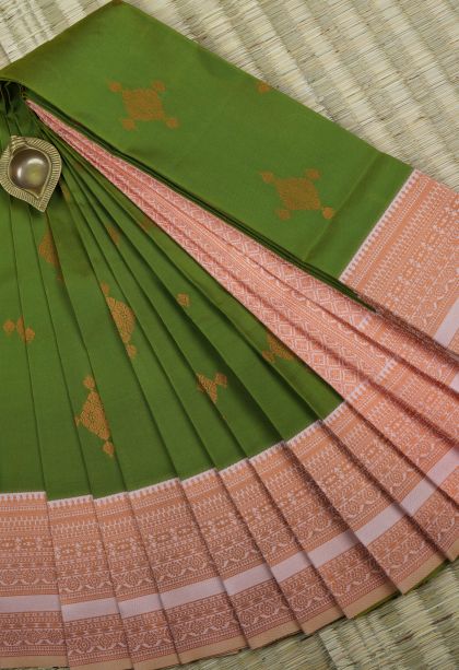 Basil Green Visiri Madippu Silk Sarees with Gold And Silver Zari Buttis (small Dots Or Motifs)