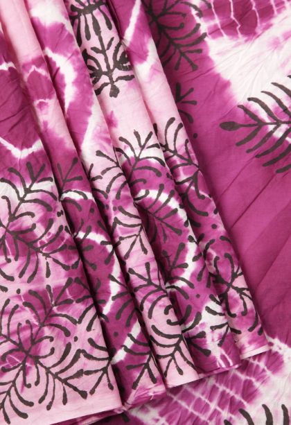 Magenta  Pink Cotton Sarees with Without Zari Zari Floral Patterns