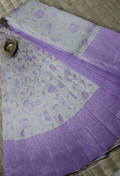 Smoke White Visiri Madippu Silk Sarees with Silver Zari Floral Patterns