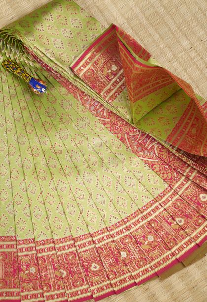 Lime Green Visiri Madippu Silk Sarees with Gold Zari Floral Patterns