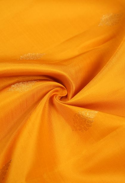 Gold Kanchipuram Silk Sarees with Gold Zari Buttis (small Dots Or Motifs)