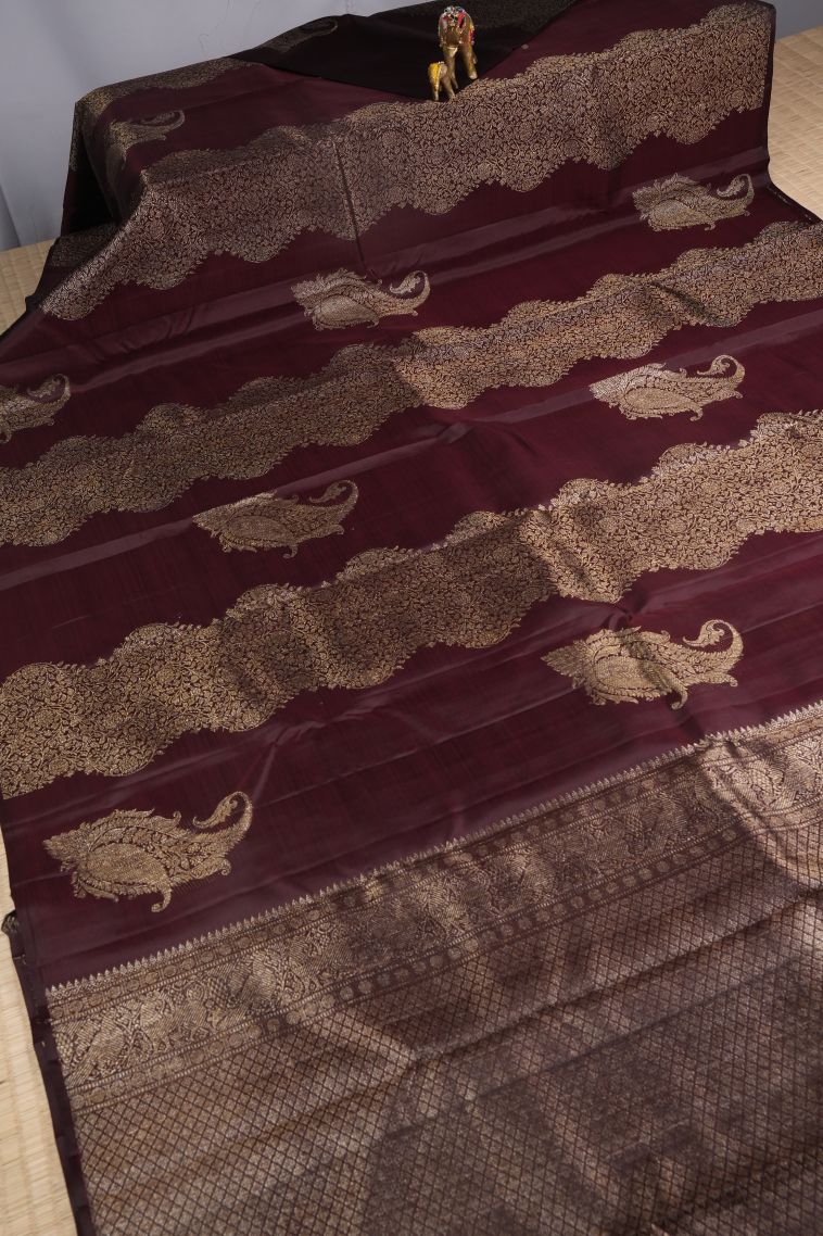 Imperial Red Kanchipuram Silk Sarees with Gold Zari Buttis (small Dots Or Motifs) view 2