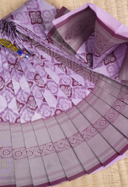 Lavender Purple Visiri Madippu Silk Sarees with Silver Zari Floral Patterns