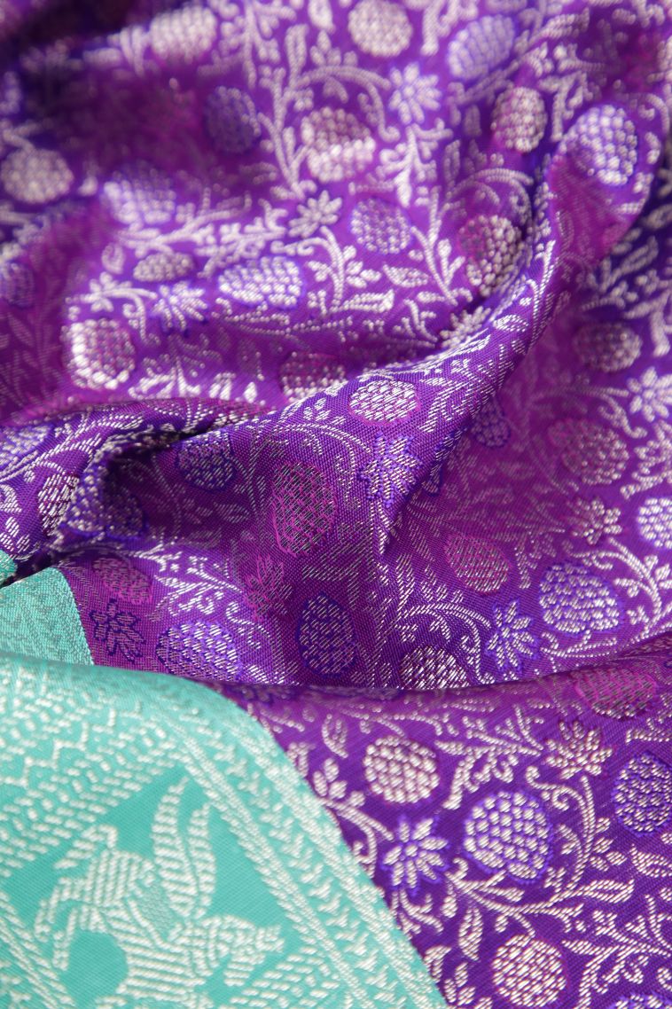 Wine Purple Kanchipuram Silk Sarees with Gold Zari Floral Patterns view 4