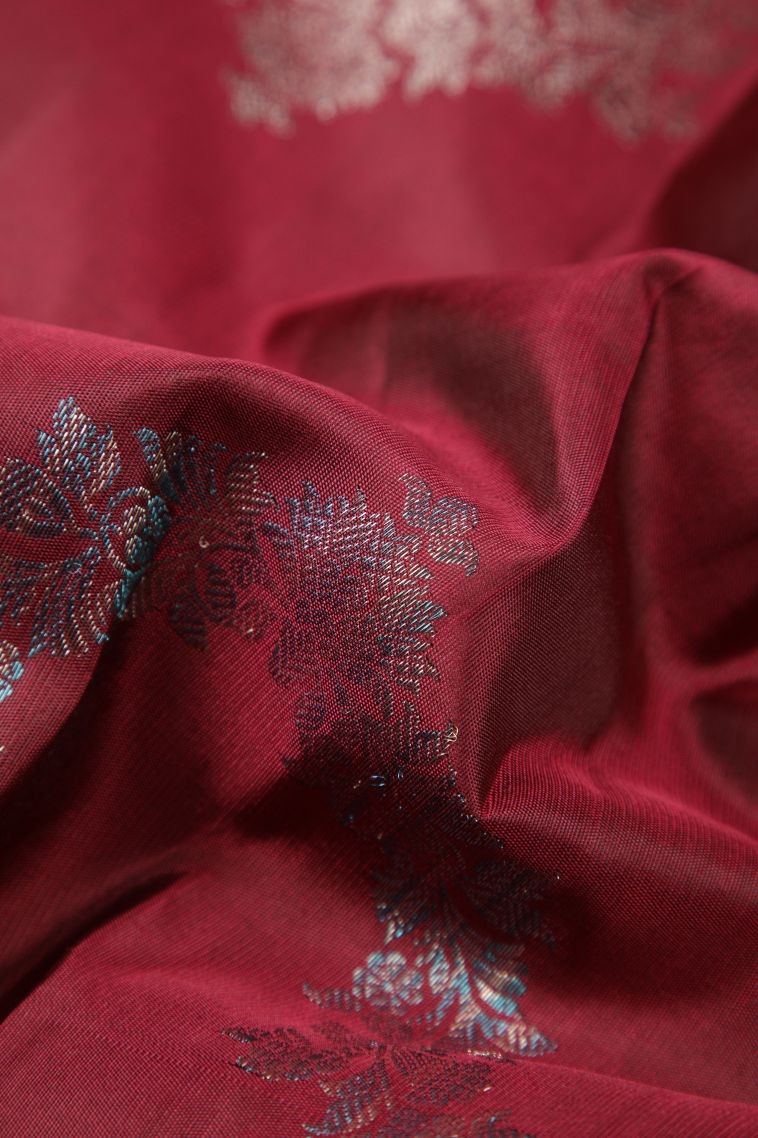 Magenta Purple Kanchipuram Silk Sarees with Bronze Zari Floral Patterns view 4