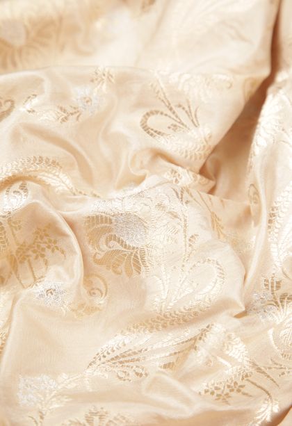 Cream White Banaras Silk Saree with Gold Zari Floral Patterns