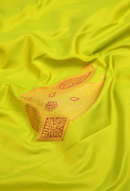 Lime Green Visiri Madippu Silk Sarees with Copper Zari Buttis (small Dots Or Motifs)