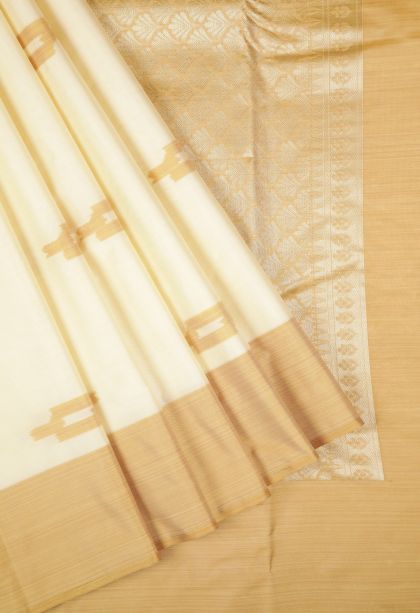Alabaster White Soft Silk Sarees with Without Zari Zari Geometric Shapes