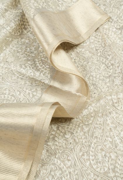 Smoke White Organza Saree with Without Zari Zari Floral Patterns