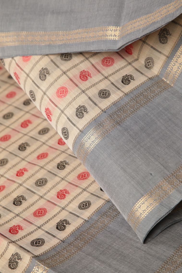 Cream White Pure Handloom Kovai Cotton with Without Zari Zari Peacock Motifs view 4