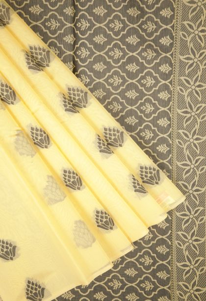 Cream White Silk Cotton with Without Zari Zari Buttis (small Dots Or Motifs)