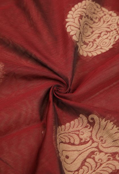 Bindi Red Silk Cotton with Without Zari Zari Buttis (small Dots Or Motifs)