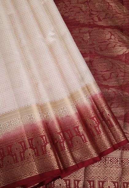 Cream White Raw Silk Sarees with Gold Zari Geometric Shapes