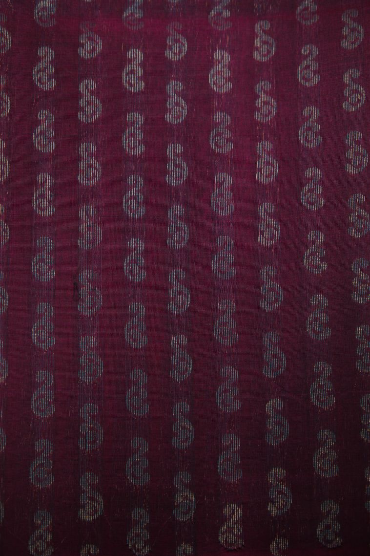Salmon Pink Silk Cotton Sarees with Silver Zari Floral Patterns view 3
