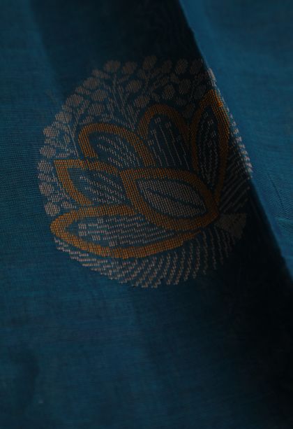 Ocean Blue Pure Handloom Kovai Cotton with Without Zari Zari Floral Patterns