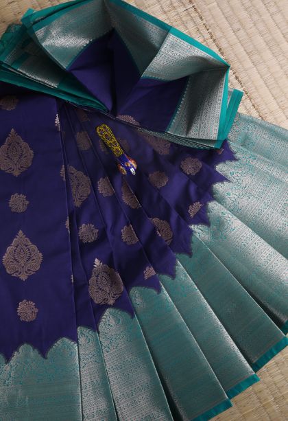 Berry Blue Visiri Madippu Silk Sarees with Copper Zari Thilagam Puttas