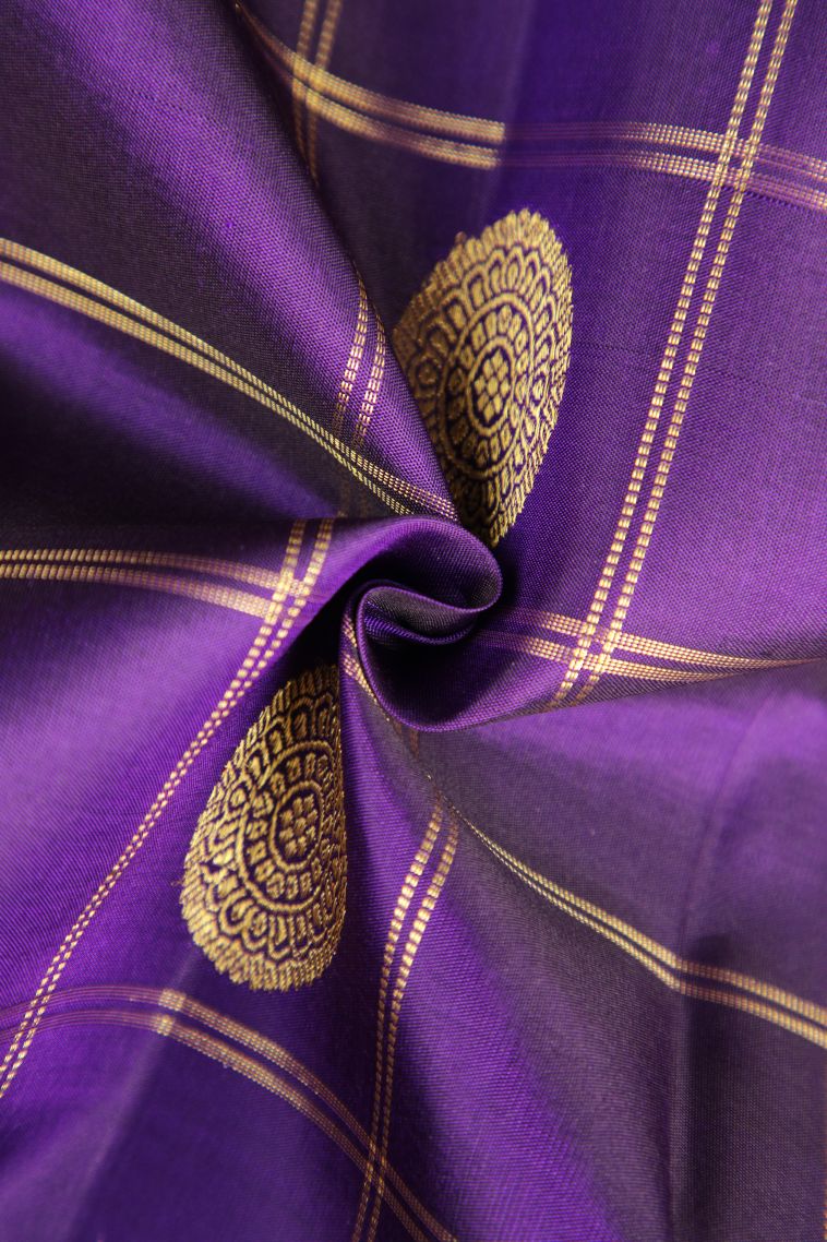 Viola Purple Visiri Madippu Silk Sarees with Gold Zari Peacock And Rudhractam view 4