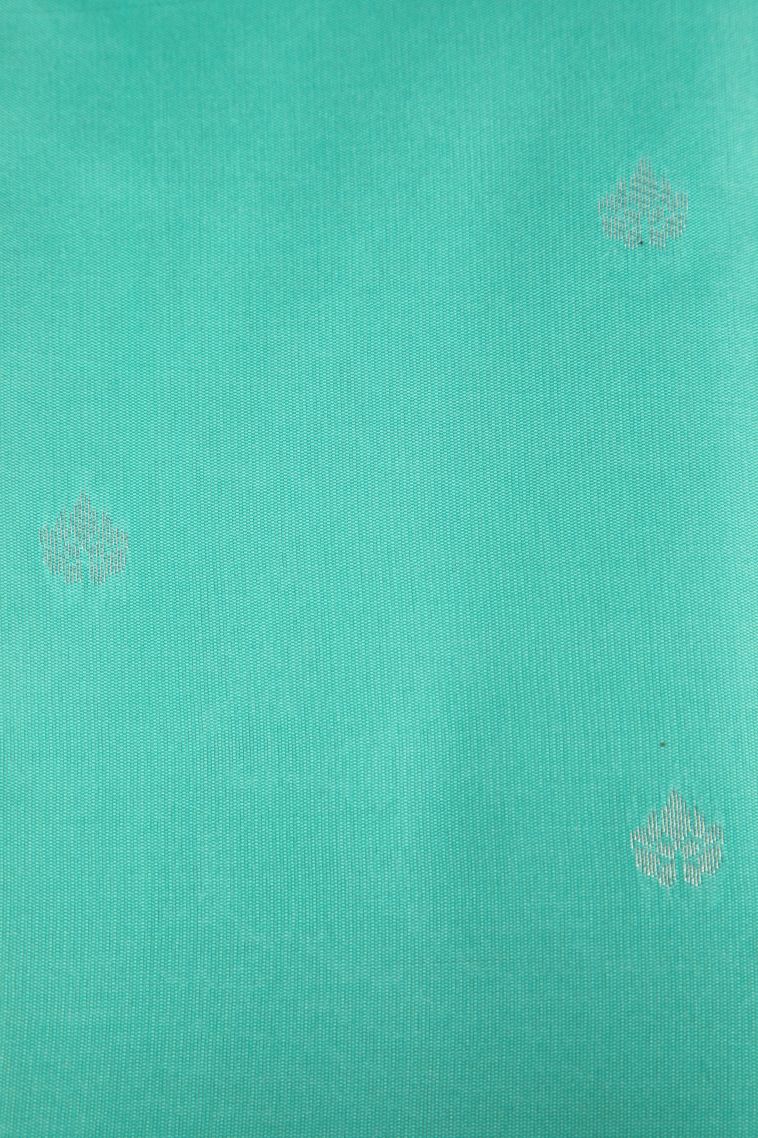 Heather Purple Visiri Madippu Silk Sarees with Silver Zari Floral Patterns view 3