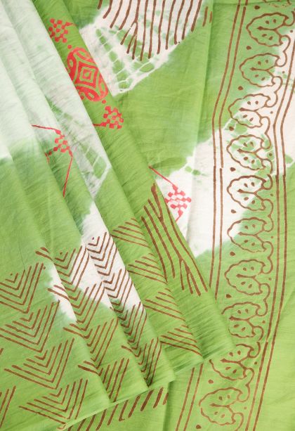 Olive Green Cotton Sarees with Without Zari Zari Geometric Shapes