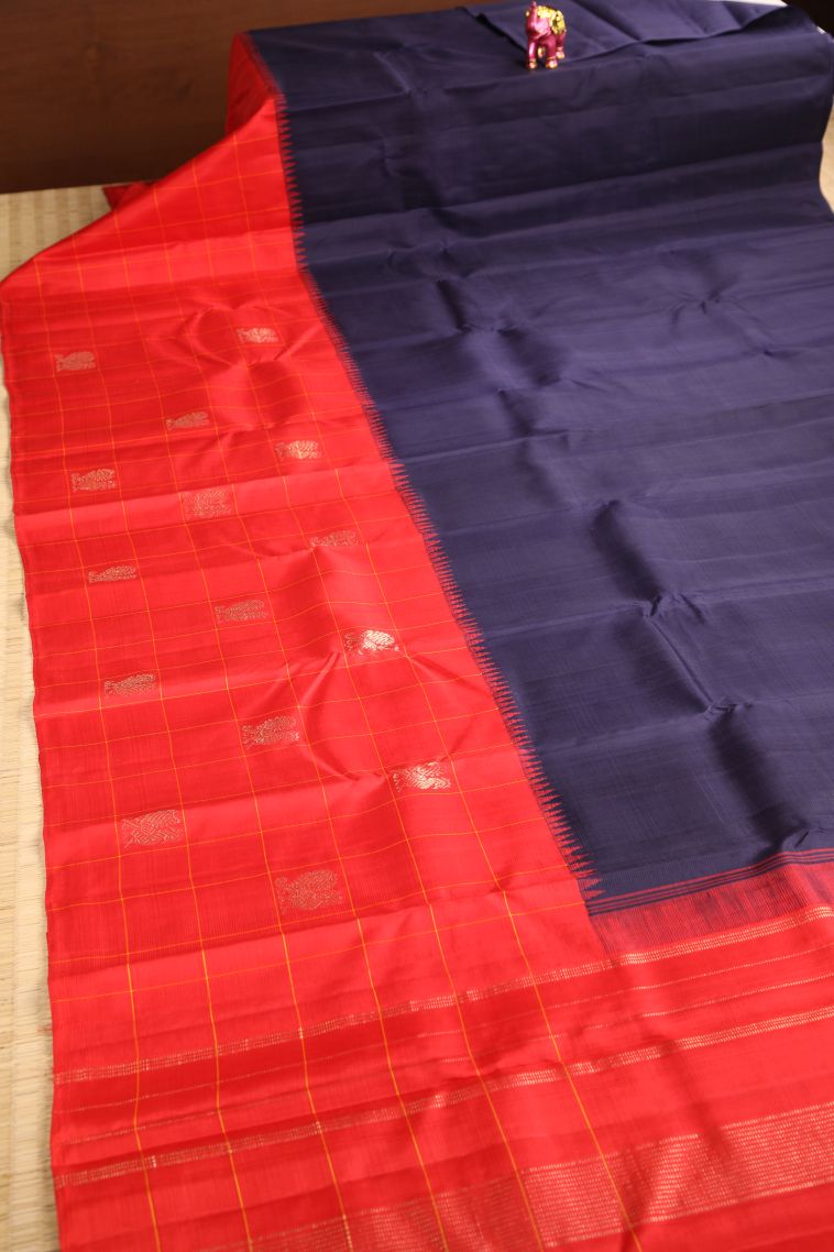 Berry Blue Kanchipuram Silk Sarees with Gold Zari Plain view 2