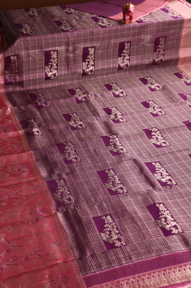 Grape Purple Kanchipuram Silk Sarees with Gold Zari Leaf Pattern view 2