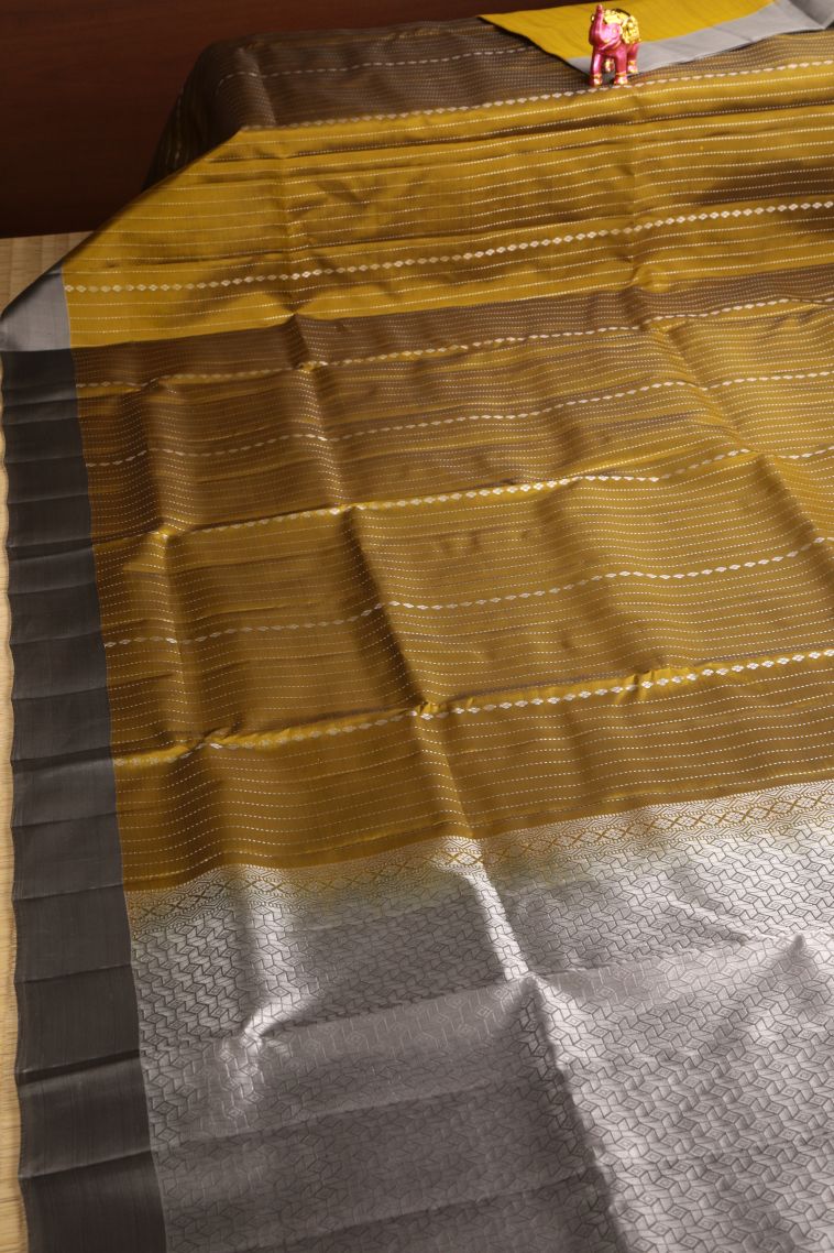 Gold Soft Silk Saree with Silver Zari Buttis (small Dots Or Motifs) view 2
