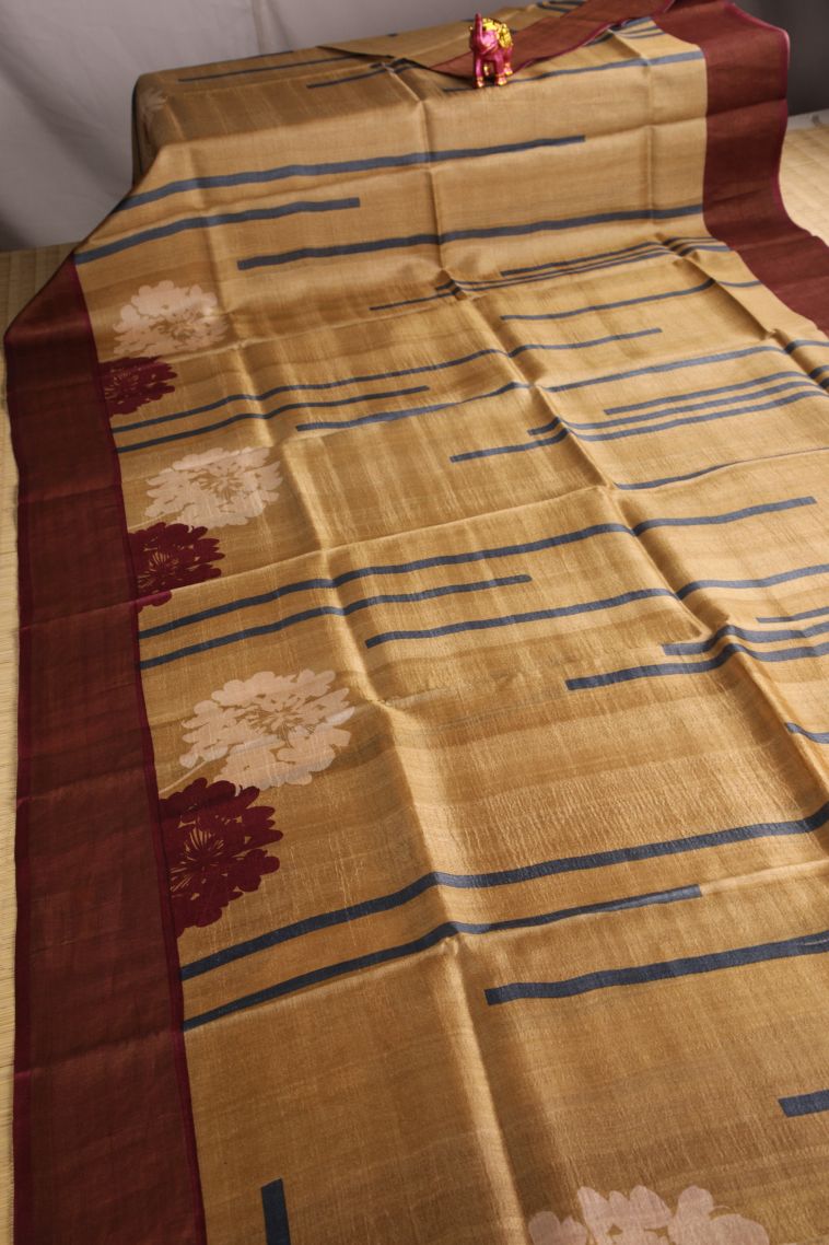 Oat Yellow Tussar Saree with Gold Zari Floral Patterns view 2