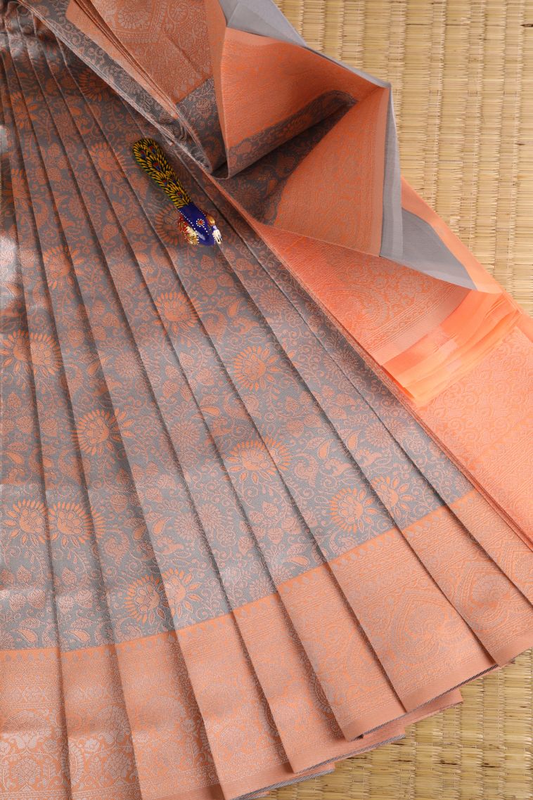 Salmon Pink Visiri Madippu Silk Sarees with Gold Zari Floral Patterns view 1