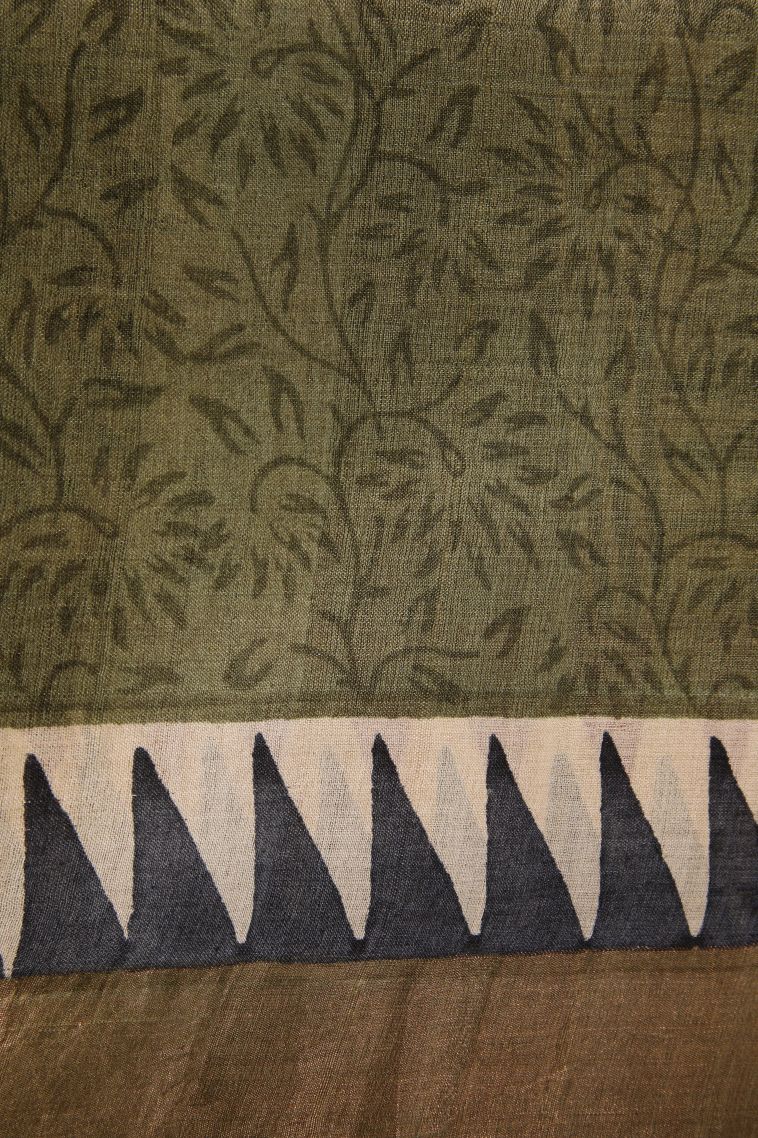Moccon Green Tussar Saree with Gold Zari Plain With Border view 3