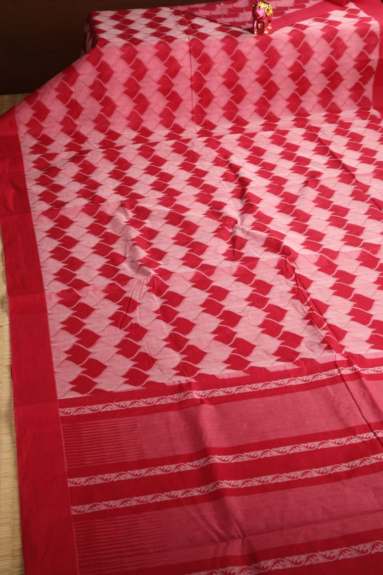 Rose  Red Kovai Cotton Sarees with Without Zari Zari Geometric Shapes view 2