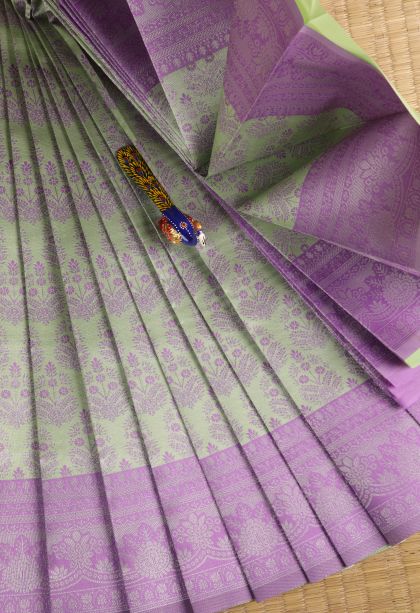 Snow White Visiri Madippu Silk Sarees with Silver Zari Floral Patterns