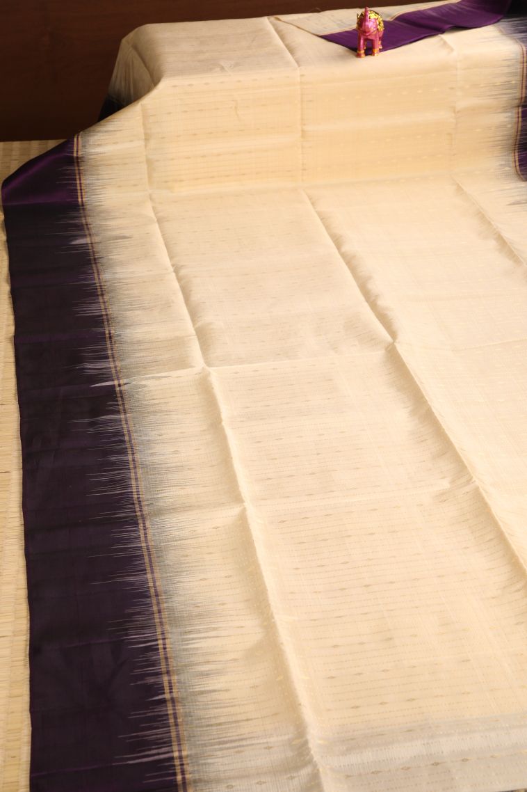 Cream White Soft Silk Saree with Gold Zari Raindrops Model view 2