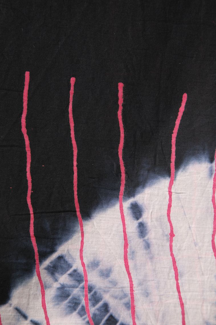 Asphalt Black Cotton Sarees with Without Zari Zari Geometric Shapes view 3