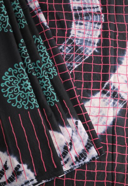 Asphalt Black Cotton Sarees with Without Zari Zari Geometric Shapes