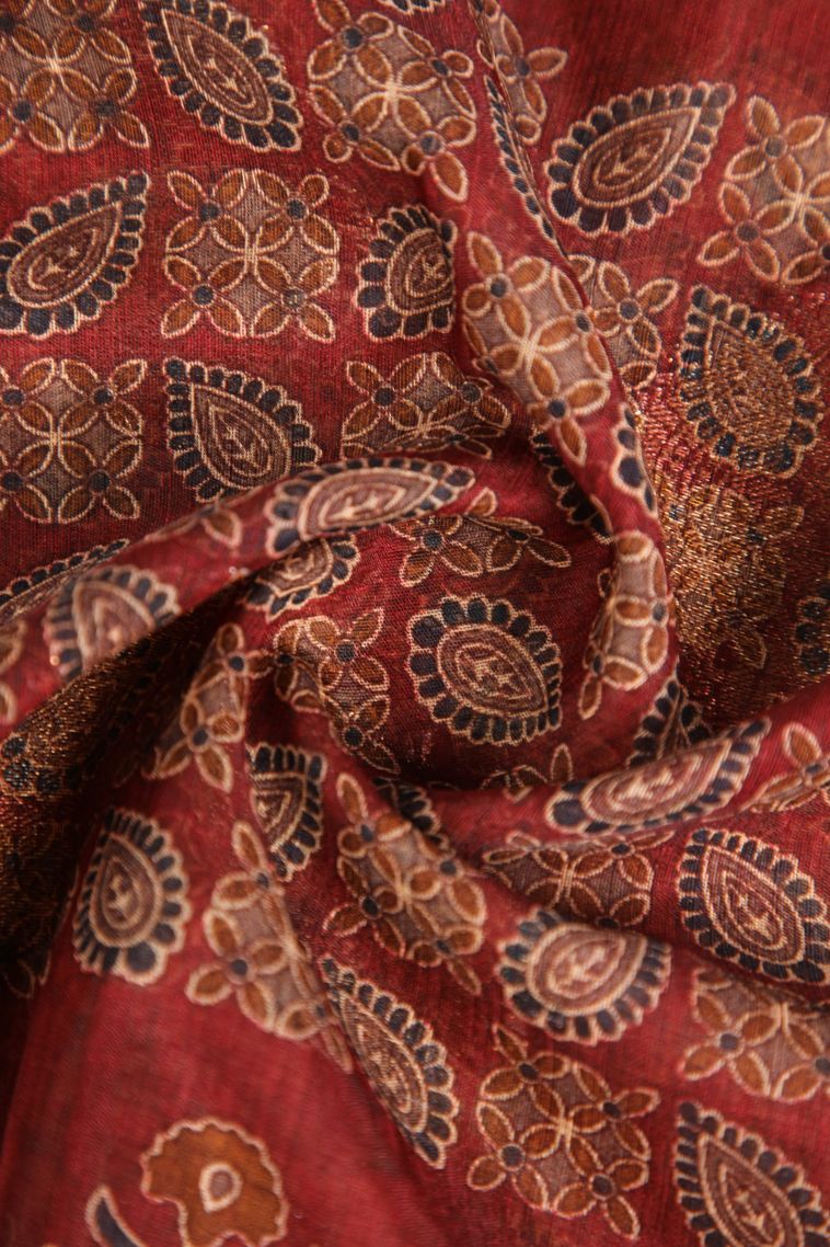 Berry Red Jute Sarees with Antic Zari Floral Patterns view 4