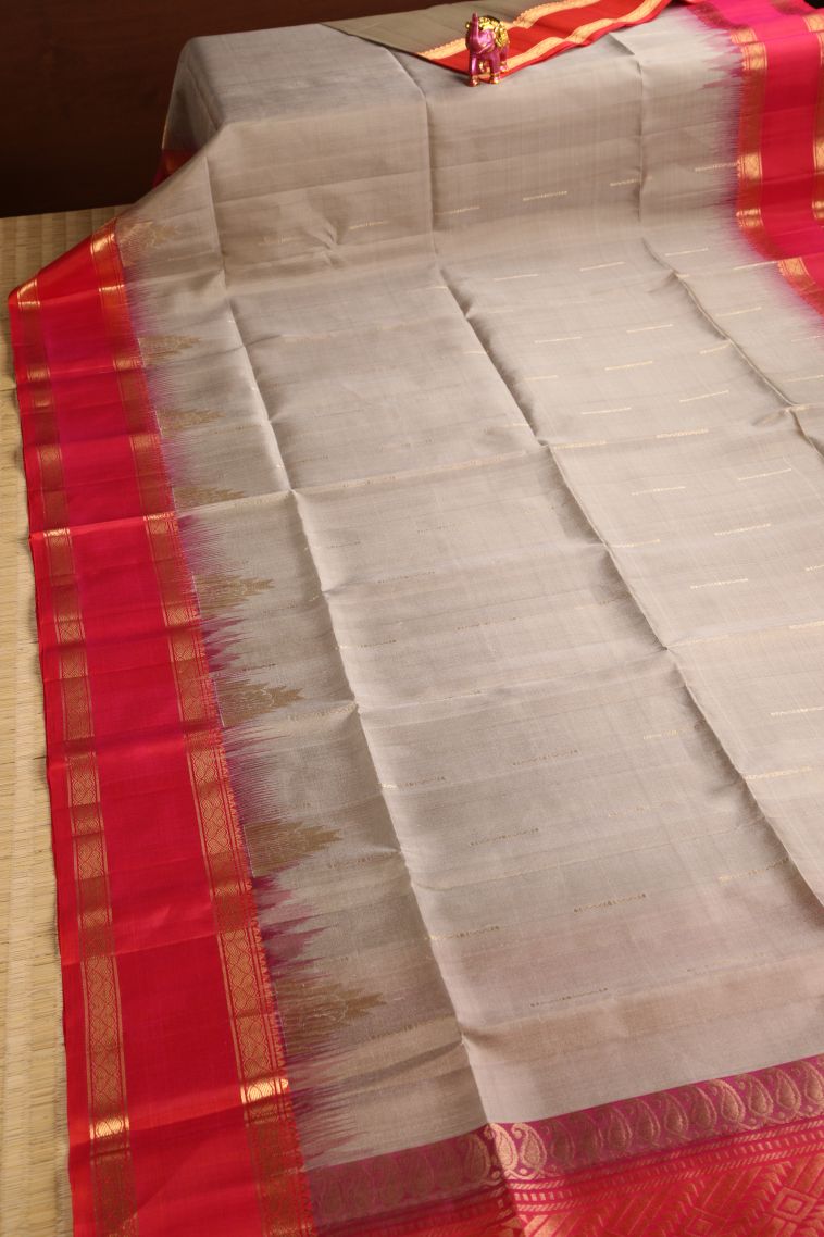 Lace White Soft Silk Saree with Gold Zari Raindrops Model view 2