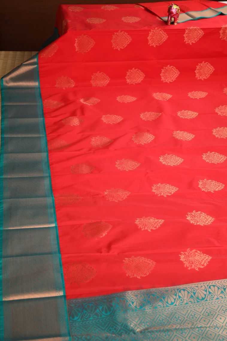 Rose  Red Visiri Madippu Silk Sarees with Copper Zari Floral Patterns view 2