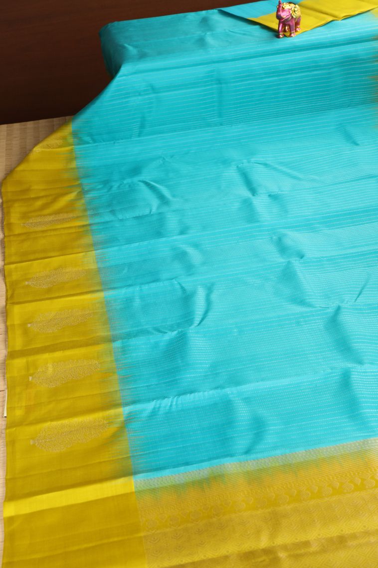 Arctic Blue Soft Silk Saree with Gold Zari Vaira Oosi view 2