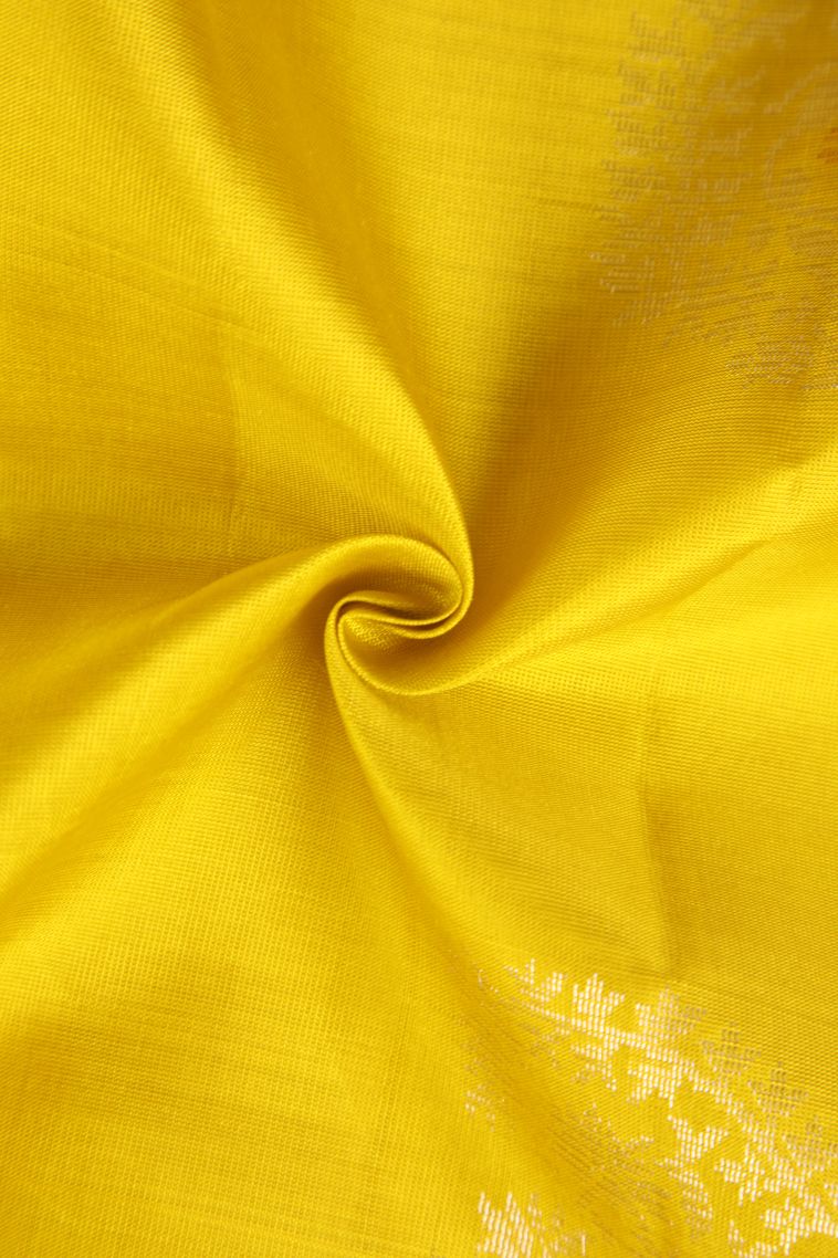 Lemon Yellow Soft Silk Saree with Gold Zari Mango Puttas view 4