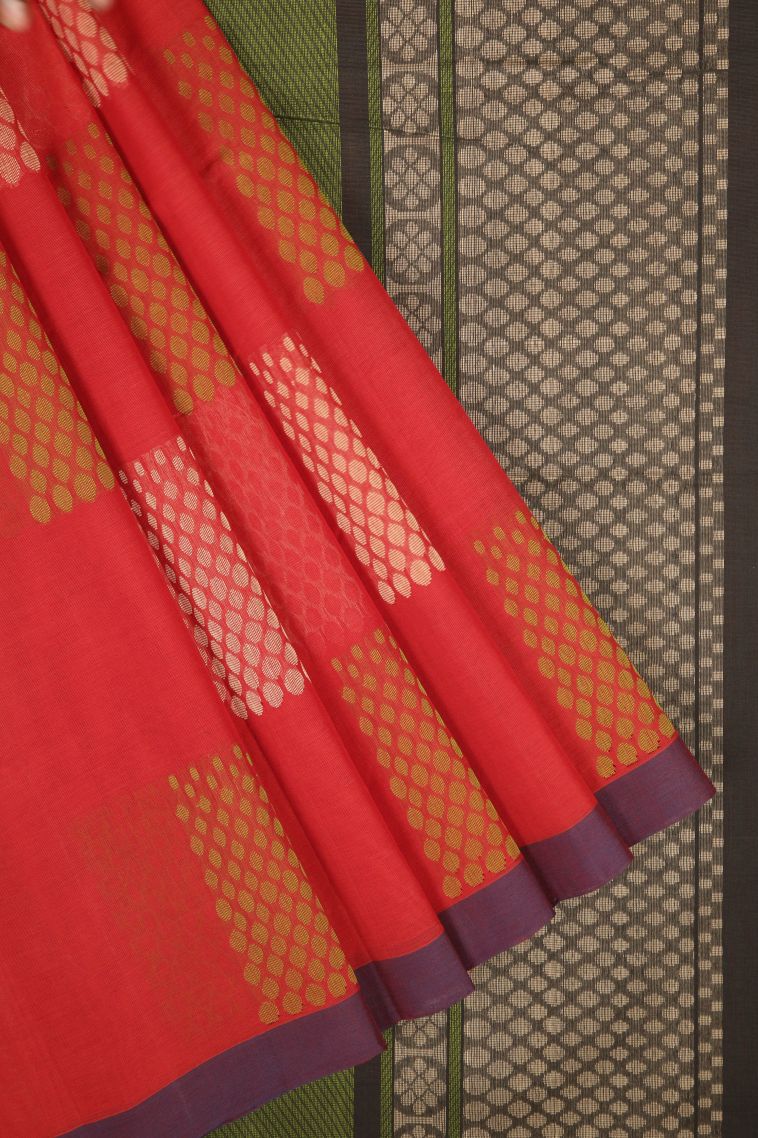 Strawberry Pink Pure Handloom Kovai Cotton with Without Zari Zari Buttis (small Dots Or Motifs)