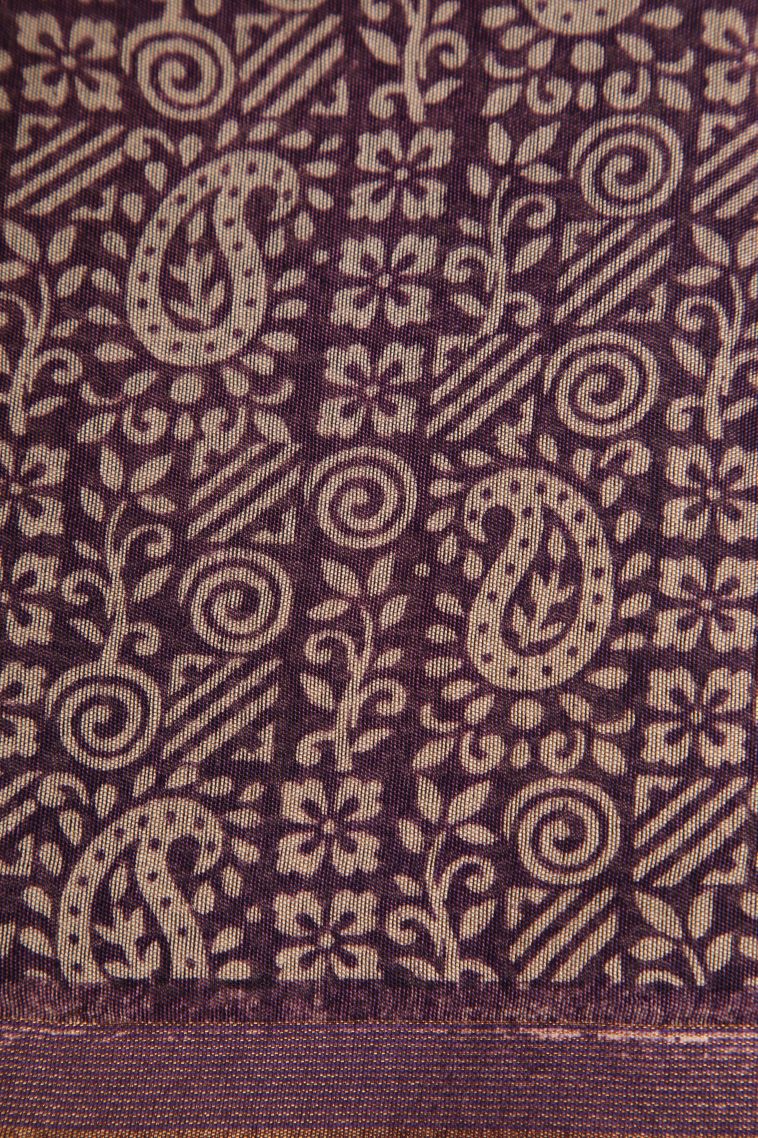 Linen White Chanderi Cotton Sarees with Gold Zari Floral Patterns view 3