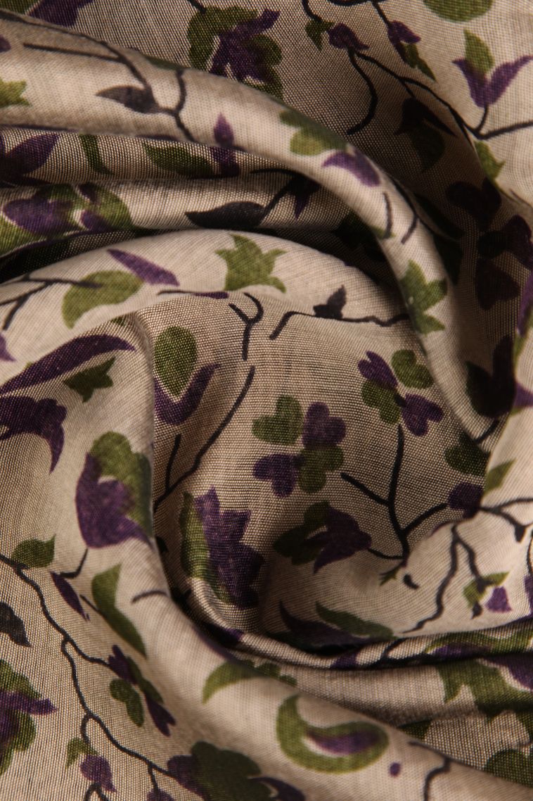 Linen White Chanderi Cotton Sarees with Gold Zari Floral Patterns view 4