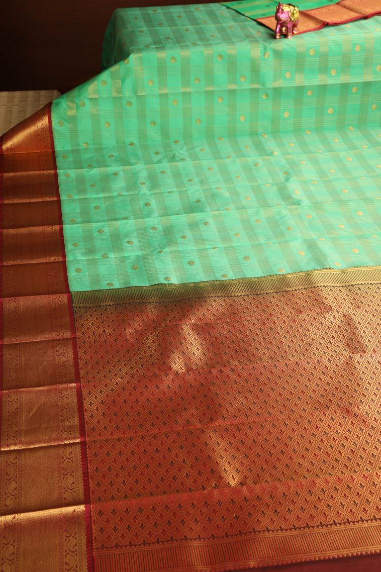 Mint Green Visiri Madippu Silk Sarees with Gold Zari Buttis (small Dots Or Motifs) view 2