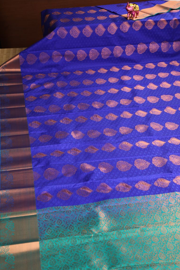 Cobalt Blue Visiri Madippu Silk Sarees with Copper Zari Floral Puttas view 2
