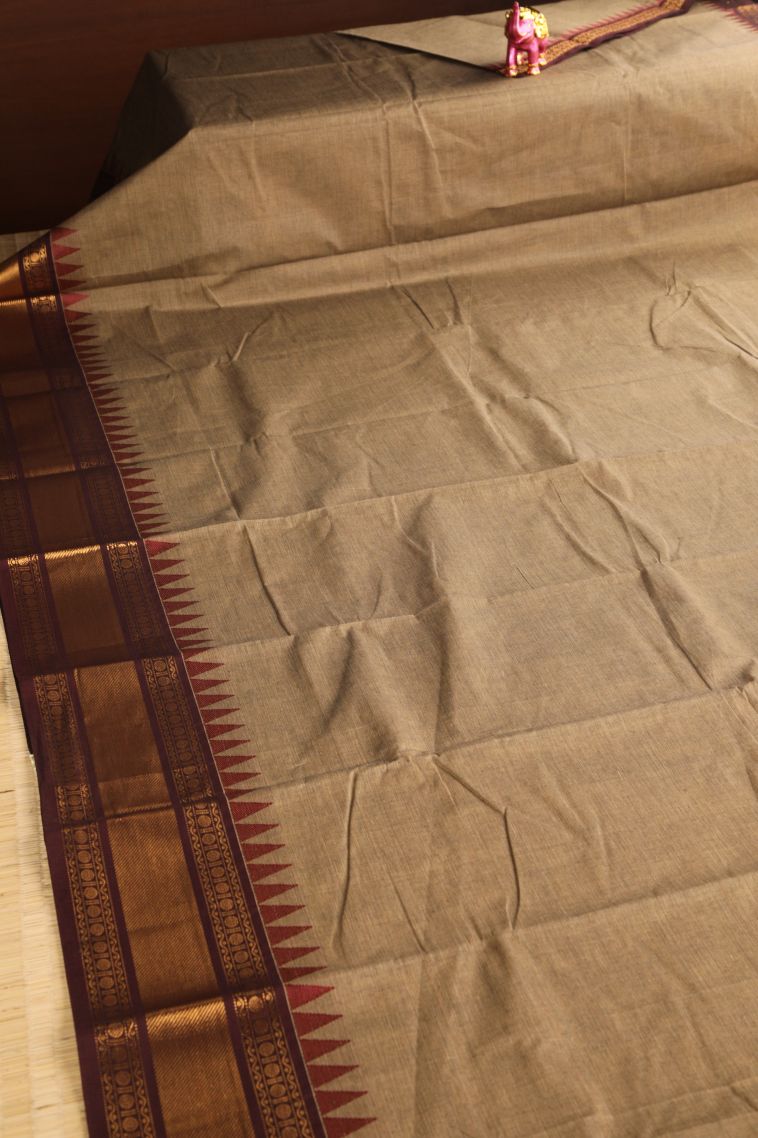 Oat Yellow Chettinad Cotton Sarees with Gold Zari Plain view 2