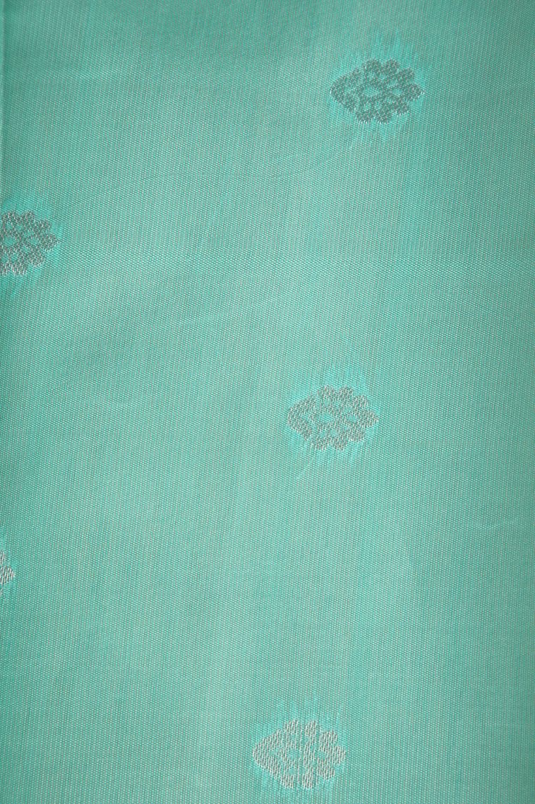 Cantaloupe Orange Visiri Madippu Silk Sarees with Silver Zari Floral Patterns view 3